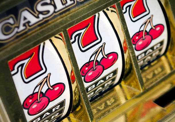 oreo5d account balance display and QRIS, DANA, OVO deposit interface for slot gameplay